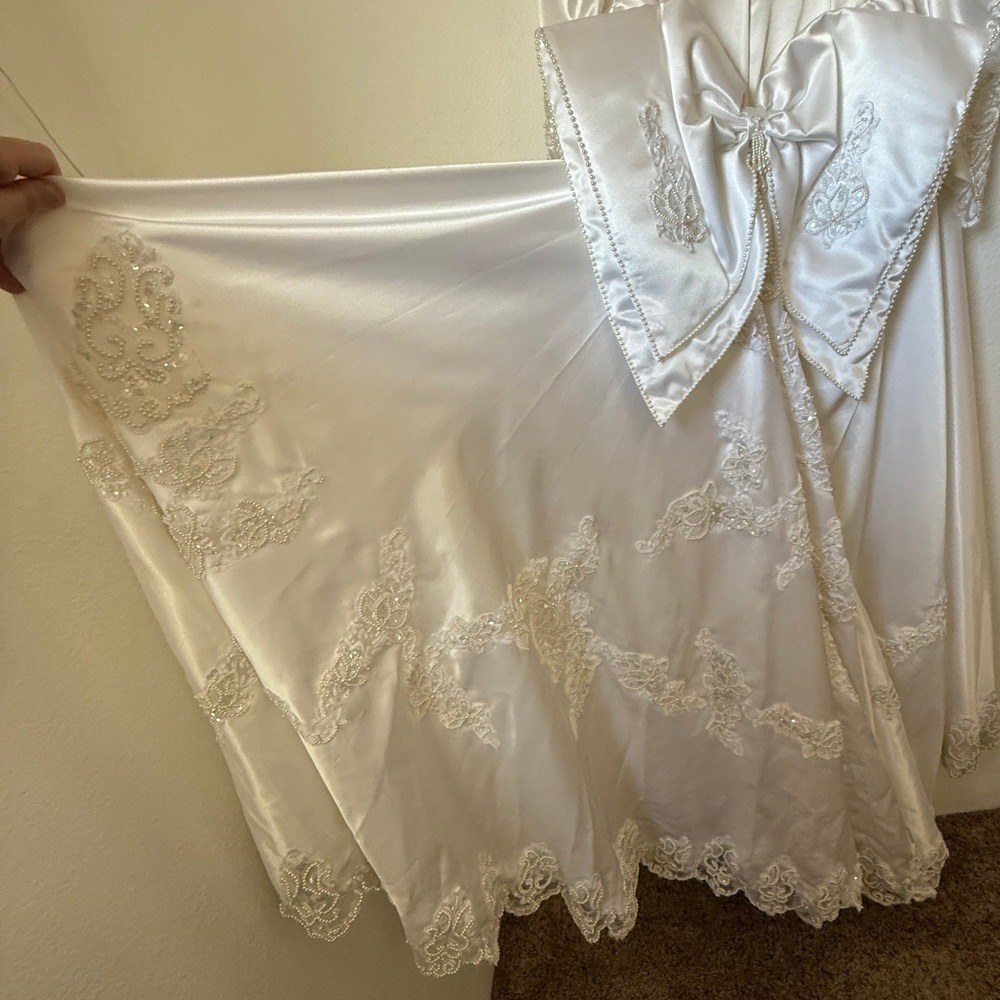 Vintage Lili International 80s Wedding Dress Satin Lace Puff Sleeve Back Bow - Picture 10 of 16